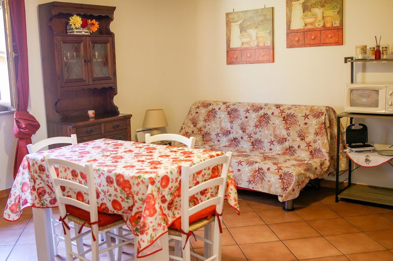 La Rosa Scarlatta Apartment Viterbo Exterior foto